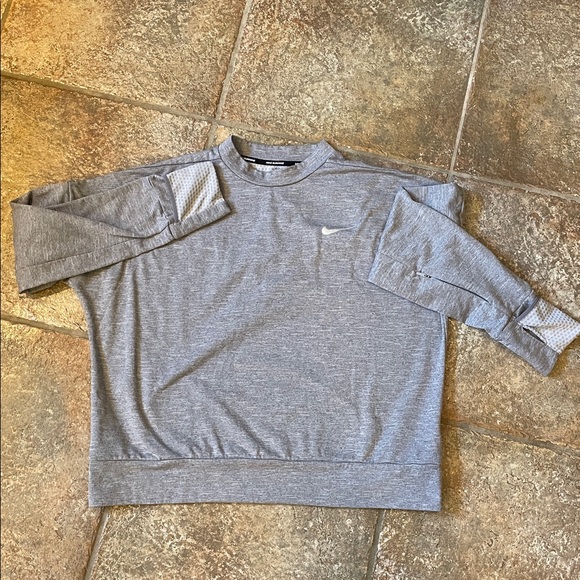 Nike women's running Leggings and running sweatshirt - Picture 5 of 7